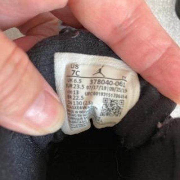 Nike Air Jordan 11 XI Bred TD 2019 Shoes Sneakers Size 7 Toddler - Picture 6 of 6